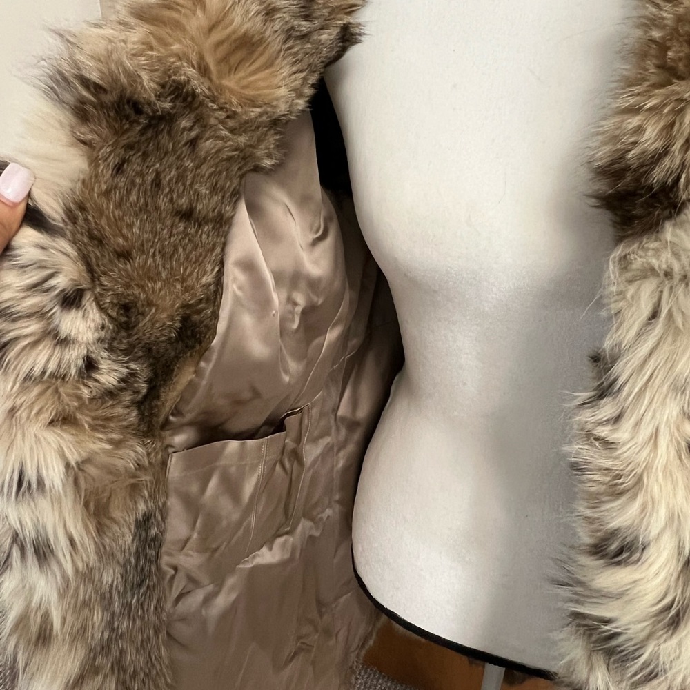 Vintage Fur Coat - Picture 7 of 8